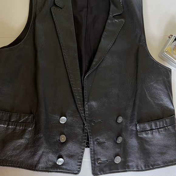 Vintage Genuine Leather Vest - Picture 15 of 15